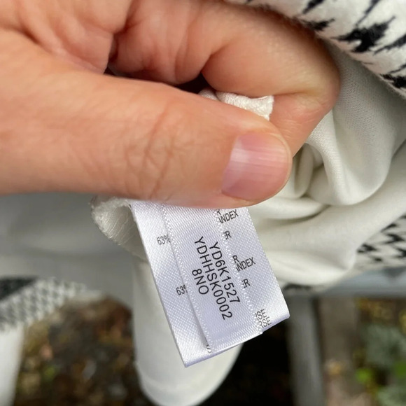 Karl Lagerfeld Paris Geometric Shift Dress, size 4 - Picture 10 of 13